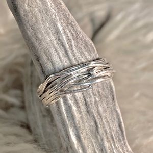 “925 Sterling Silver Wire Ring”